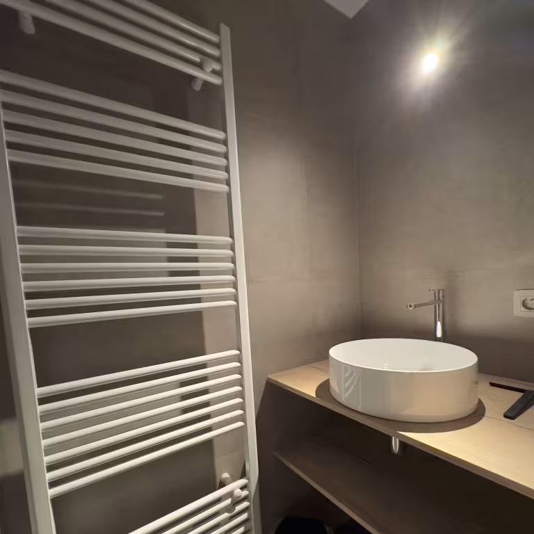 Badkamer van tweede slaapkamer