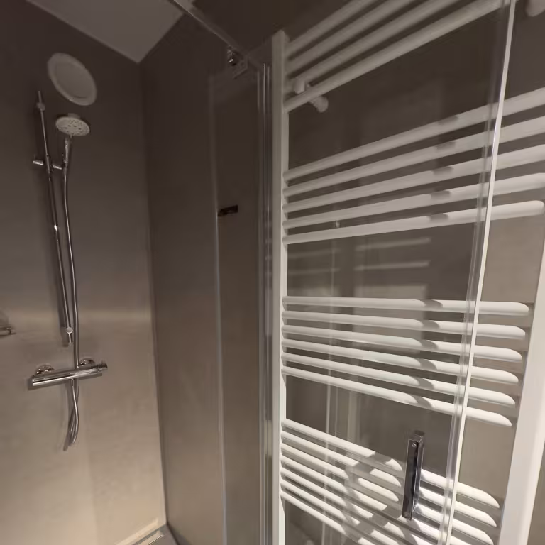 Badkamer van tweede slaapkamer
